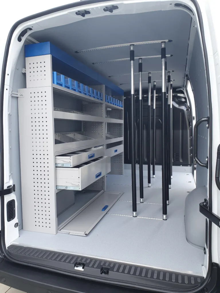 Zabudowa serwisowa, warsztatowa Renault Master
