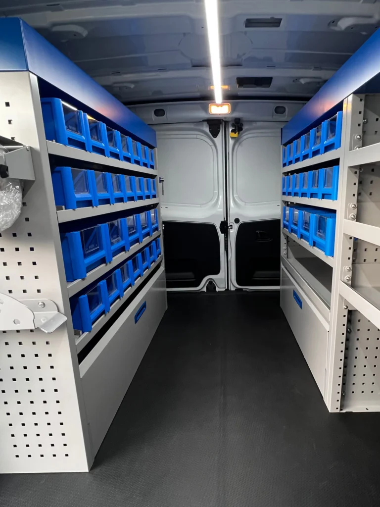 Zabudowa serwisowa, warsztatowa Renault Trafic