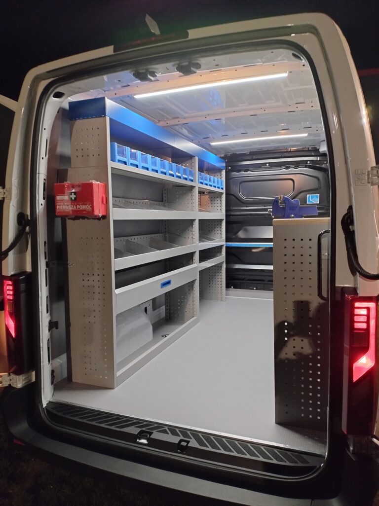 Zabudowa serwisowa, warsztatowa Renault Master