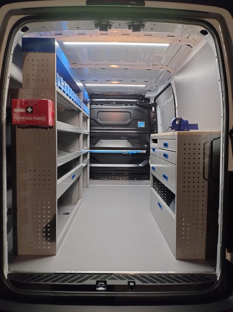 Zabudowa serwisowa, warsztatowa Renault Master