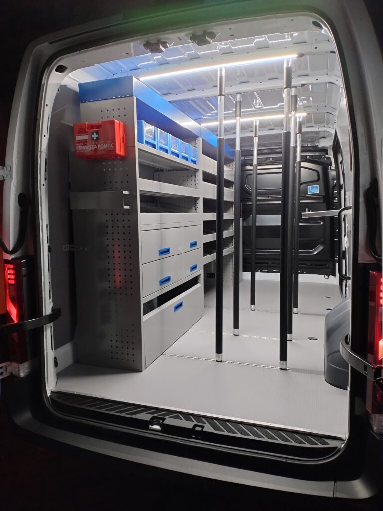 Zabudowa serwisowa, warsztatowa Renault Master
