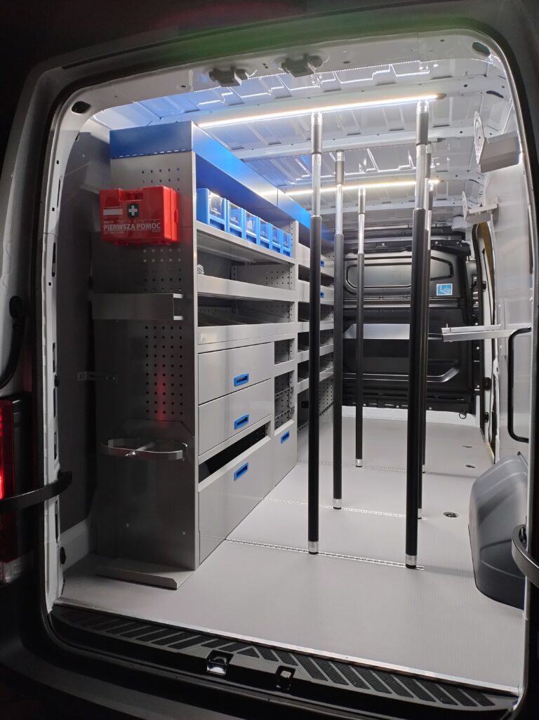 Zabudowa serwisowa, warsztatowa Renault Master