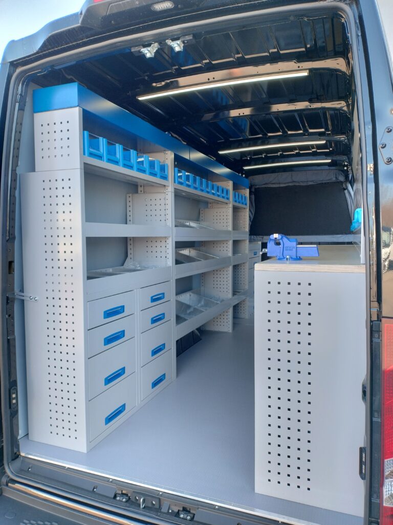 Zabudowa serwisowa, warsztatowa Iveco Daily
