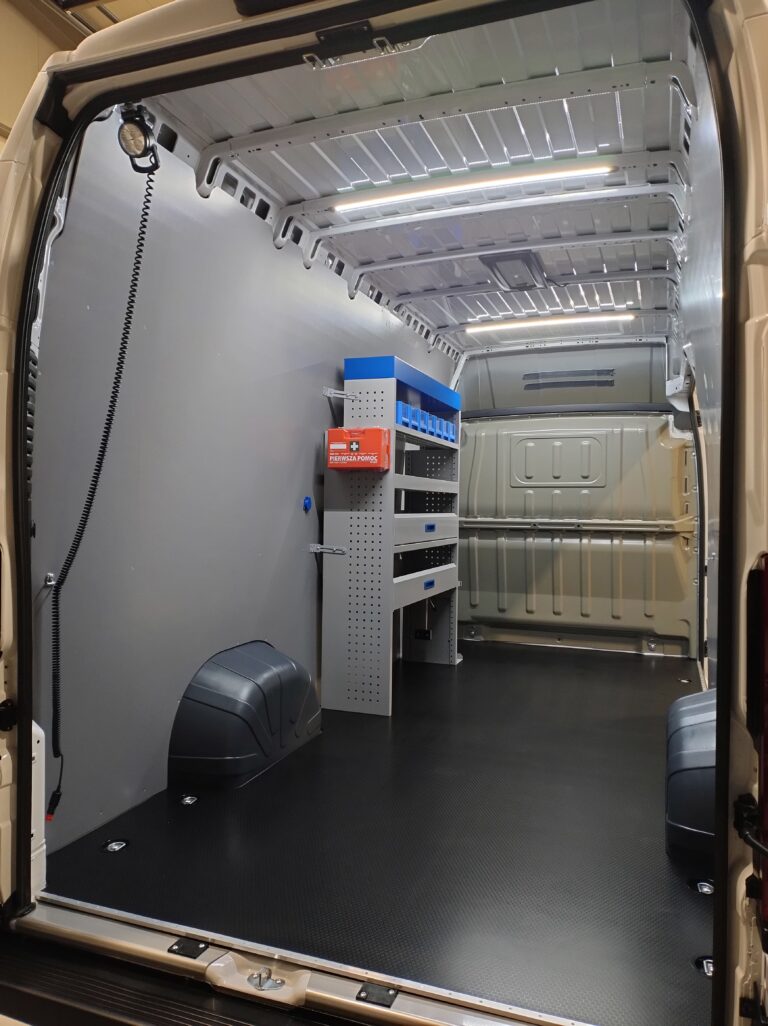 Zabudowa serwisowa, warsztatowa Fiat Ducato, Jumper, Boxer, Movano. Proace Max