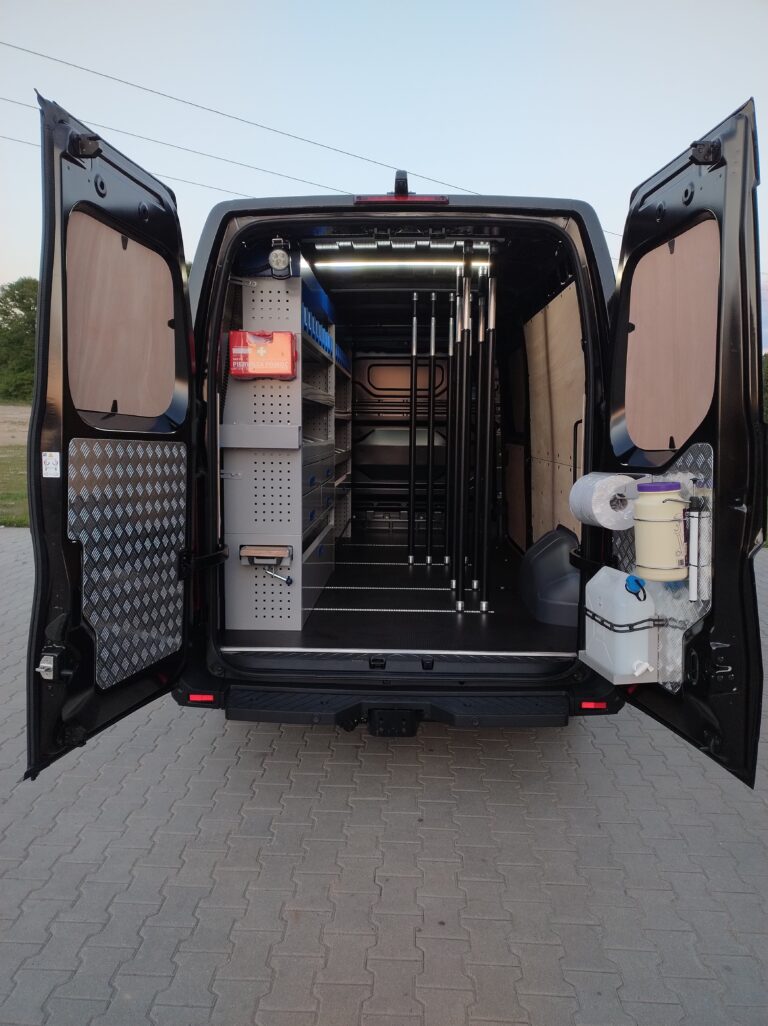 Zabudowa serwisowa, warsztatowa Renault Master