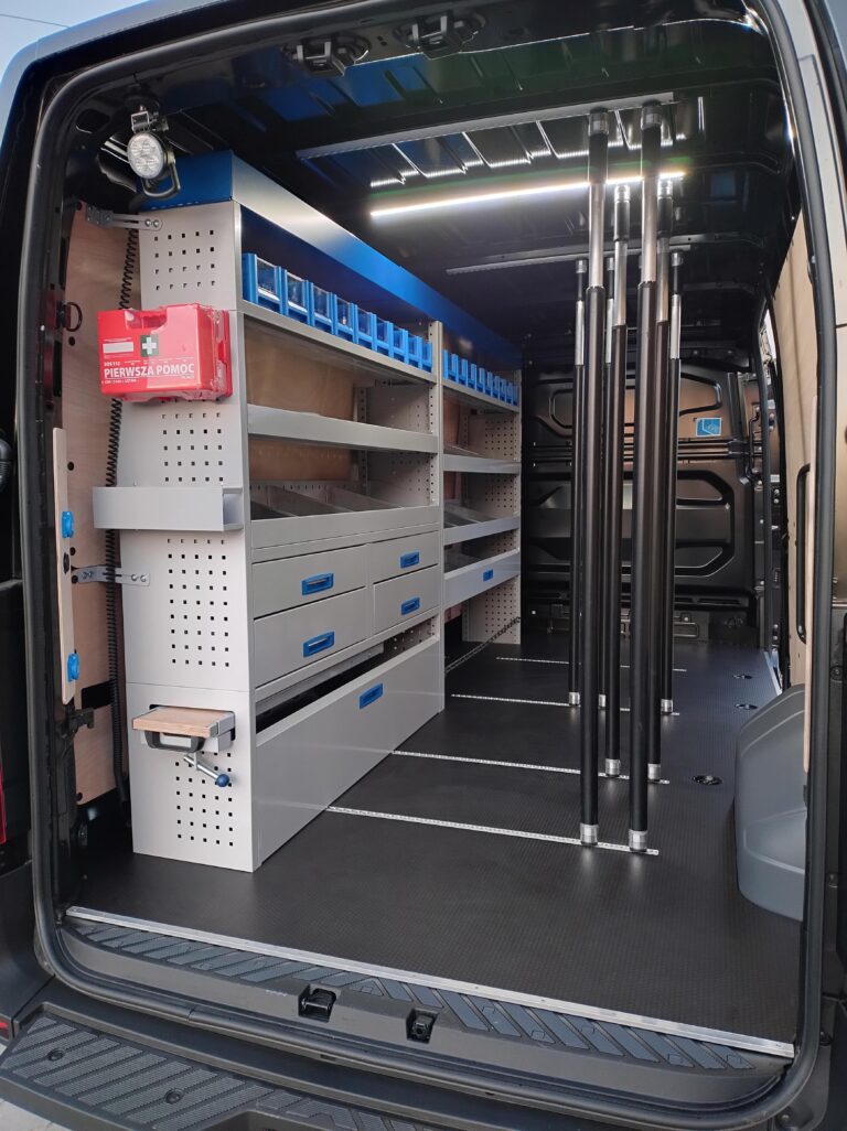 Zabudowa serwisowa, warsztatowa Renault Master