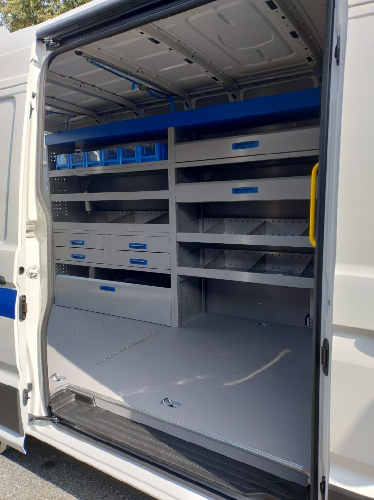 Zabudowa serwisowa- warsztatowa VW Crafter