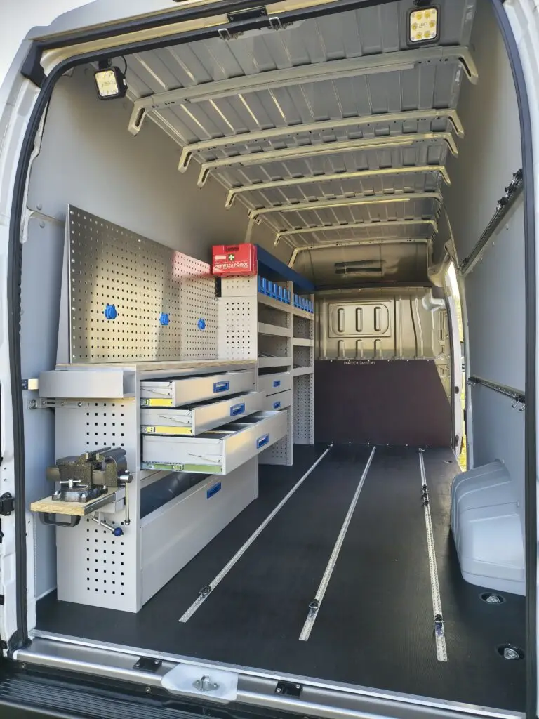 Mobilny serwis, zabudowa serwisowa