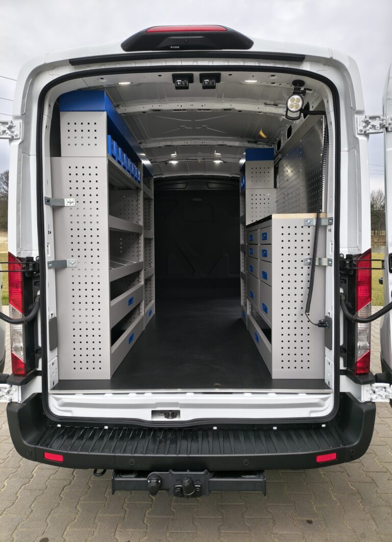 Zabudowa serwisowa, warsztatowa Ford Transit L3H2