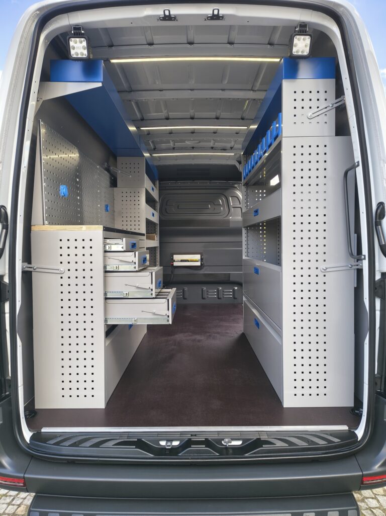 Zabudowa serwisowa, warsztatowa, mobilny serwis Mercedes Sprinter L2H2