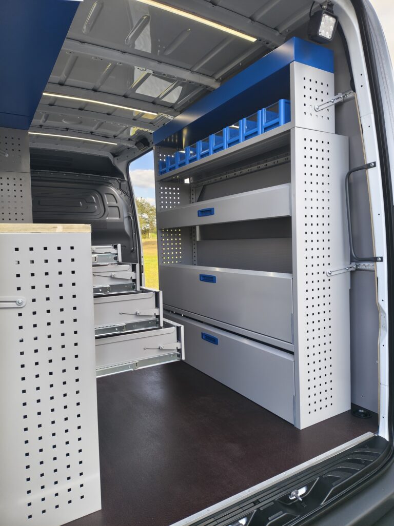 Zabudowa serwisowa, warsztatowa, mobilny serwis Mercedes Sprinter L2H2