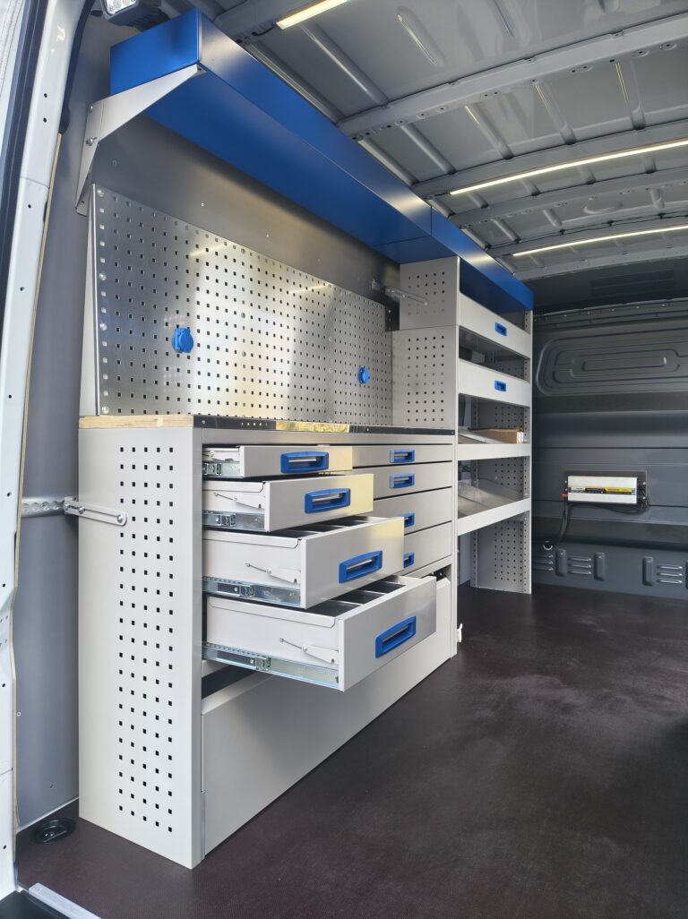 Zabudowa serwisowa, warsztatowa, mobilny serwis Mercedes Sprinter L2H2