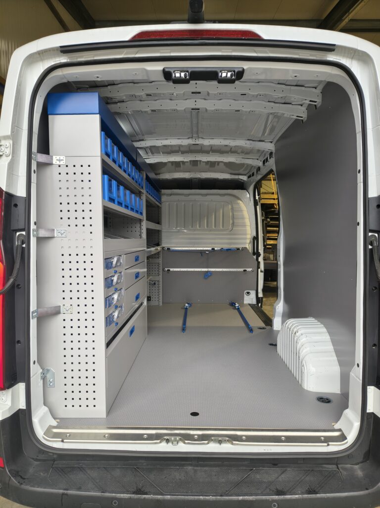 zabudowa serwisowa, warsztatowa Maxus Delivery 9 L3H2