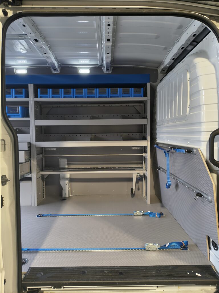 zabudowa serwisowa, warsztatowa Maxus Delivery 9 L3H2